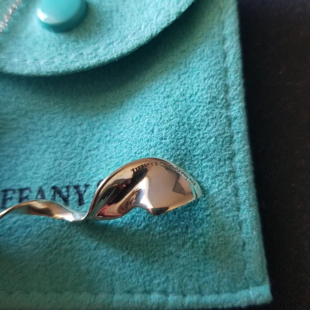 Tiffany & Co. Frank Gehry Orchid Necklace - Picture 4 of 9